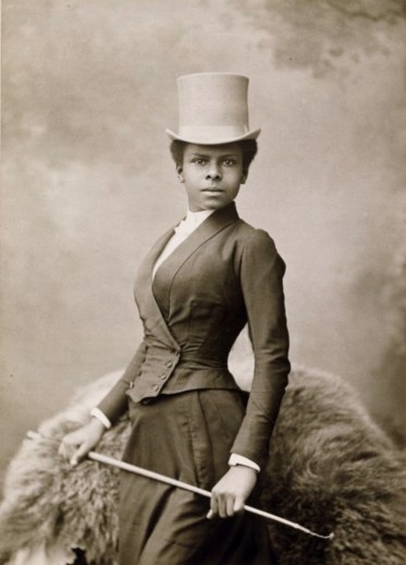equestrian-black-victorian-woman-1